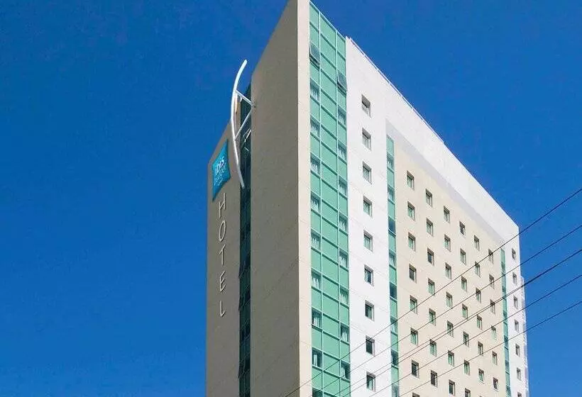 هتل Ibis Budget Vitoria