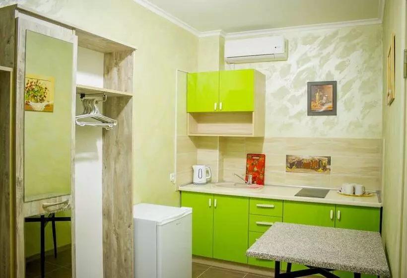 Hotel Lazurniy Bereg