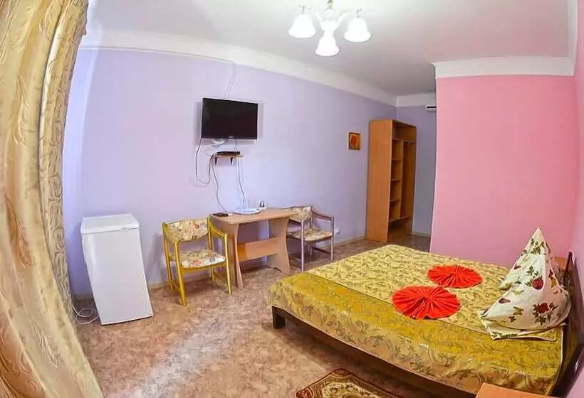 Hotel Lazurniy Bereg