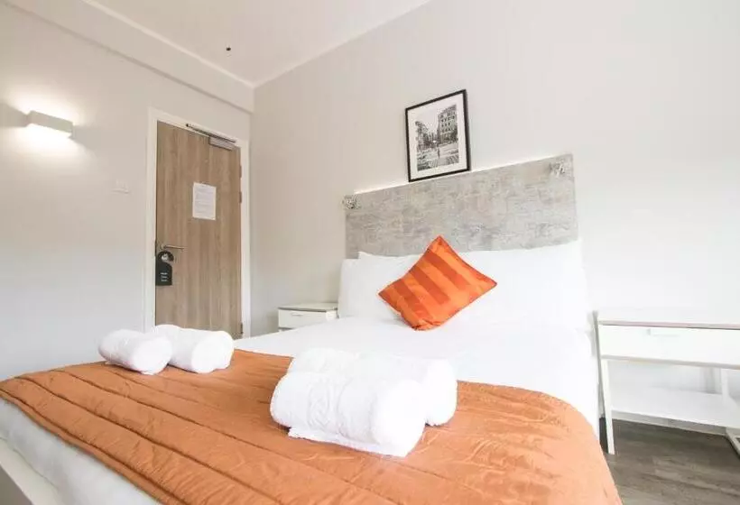 Hotelli Westciti Caroco Apart