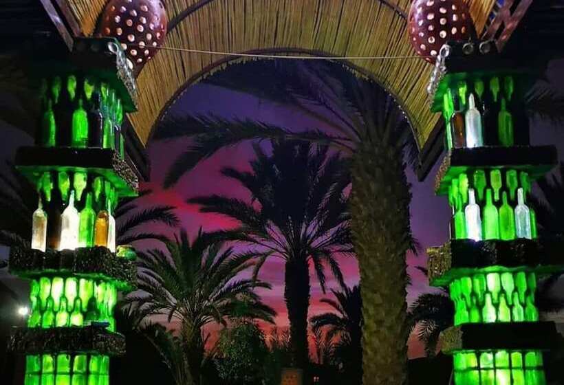 تختخواب و صبحانه Sahara Source Vie