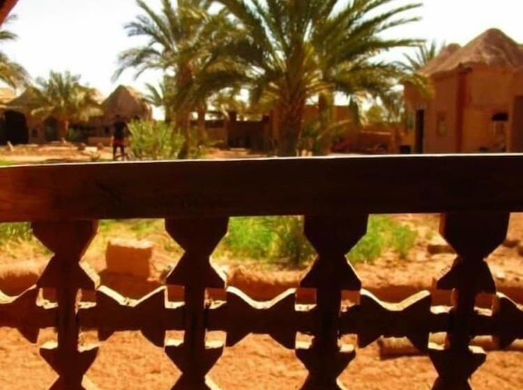 تختخواب و صبحانه Sahara Source Vie