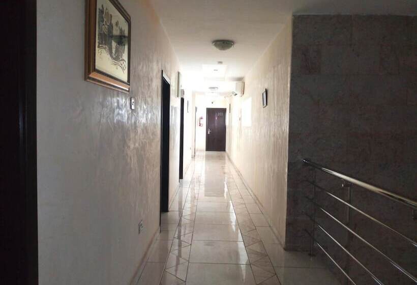 Danest Hotel & Suites