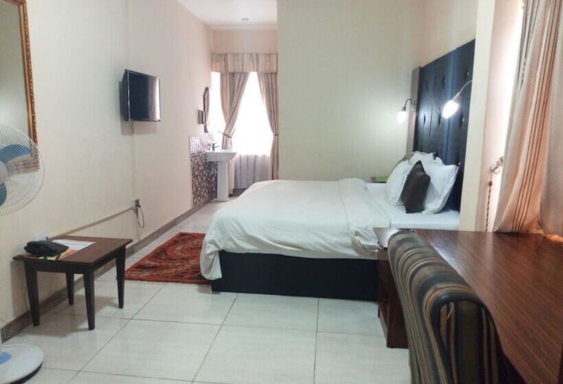 Danest Hotel & Suites