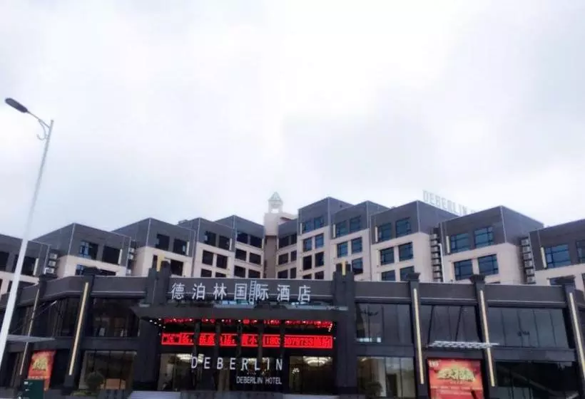 ホテル Deberlin