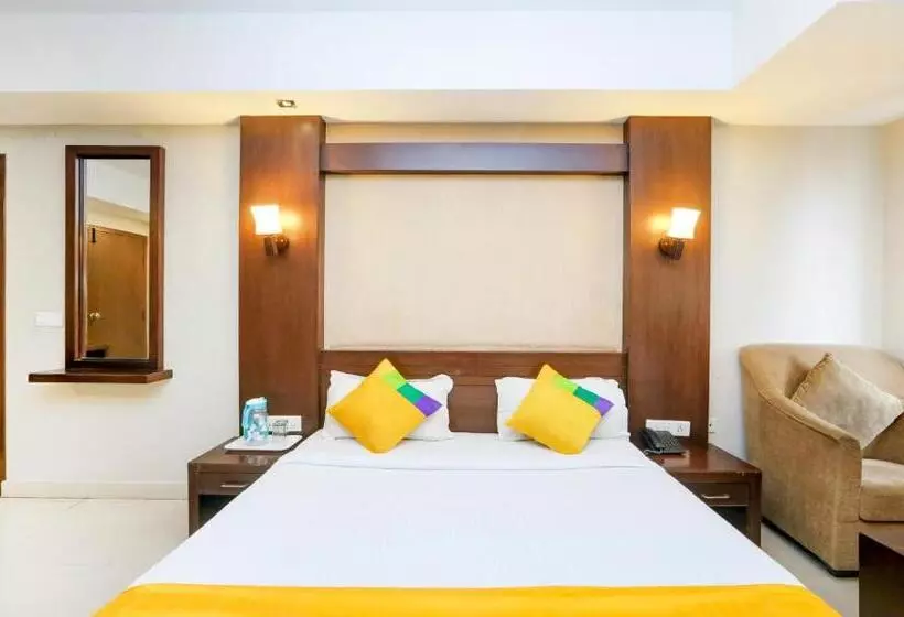 ホテル Itsy By Treebo  Greenwood Inn And Suites