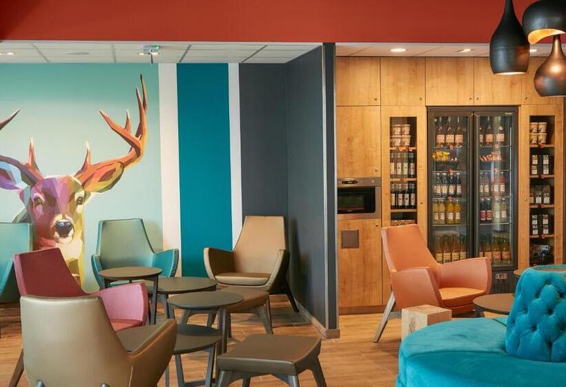 酒店 Kyriad Pontarlier