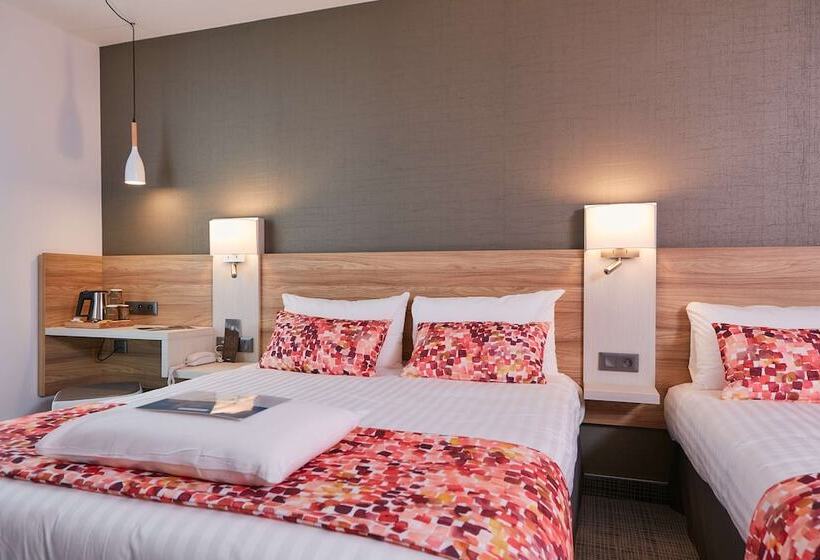 酒店 Kyriad Pontarlier