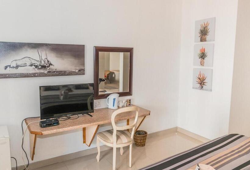 호텔 Out Of Africa Town Lodge