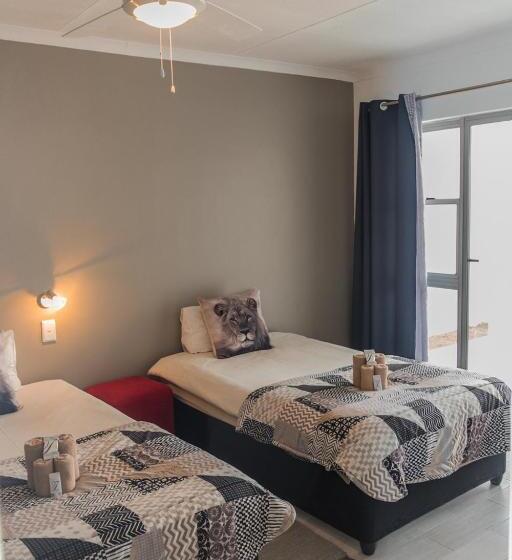 호텔 Out Of Africa Town Lodge