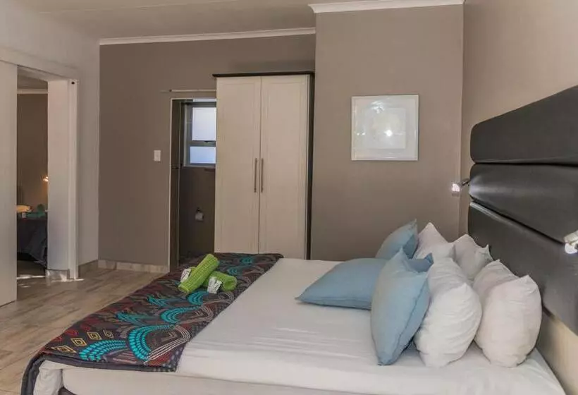 ホテル Out Of Africa Town Lodge