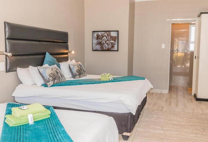 호텔 Out Of Africa Town Lodge