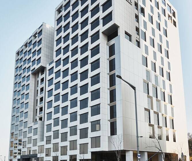 酒店 Royal Emporium Incheon Airport