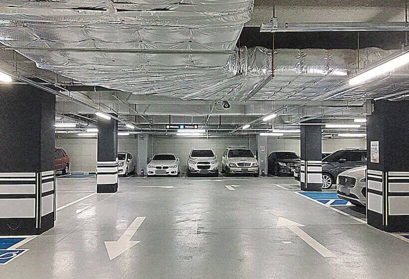 酒店 Royal Emporium Incheon Airport