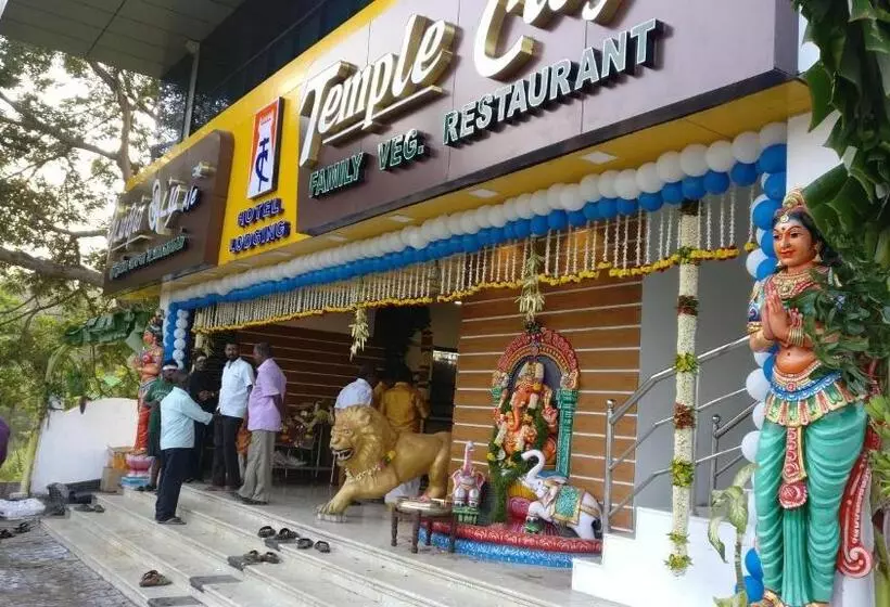 هتل Temple City