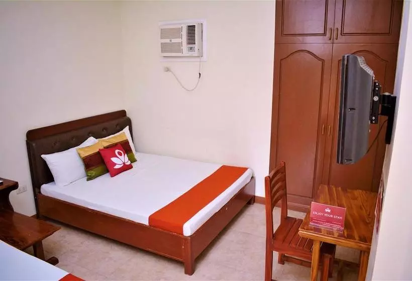 ホテル Zen Rooms Jilian Tourist Inn Palawan