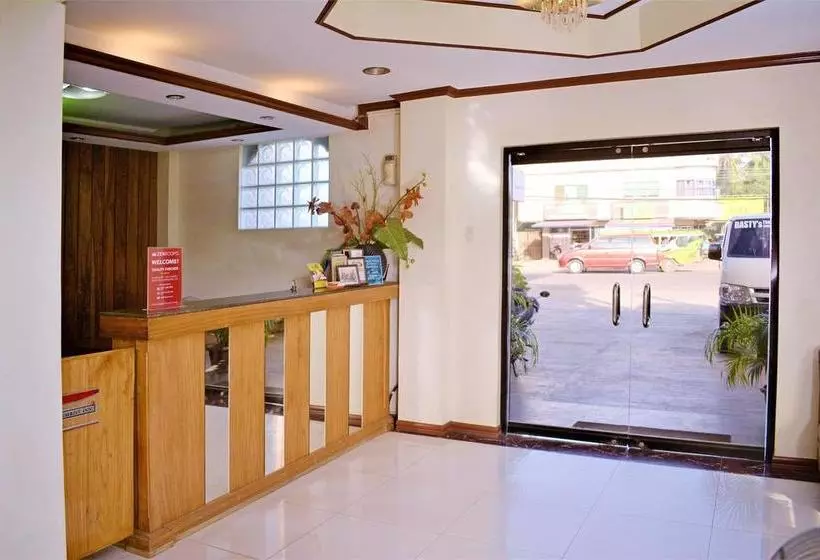 ホテル Zen Rooms Jilian Tourist Inn Palawan