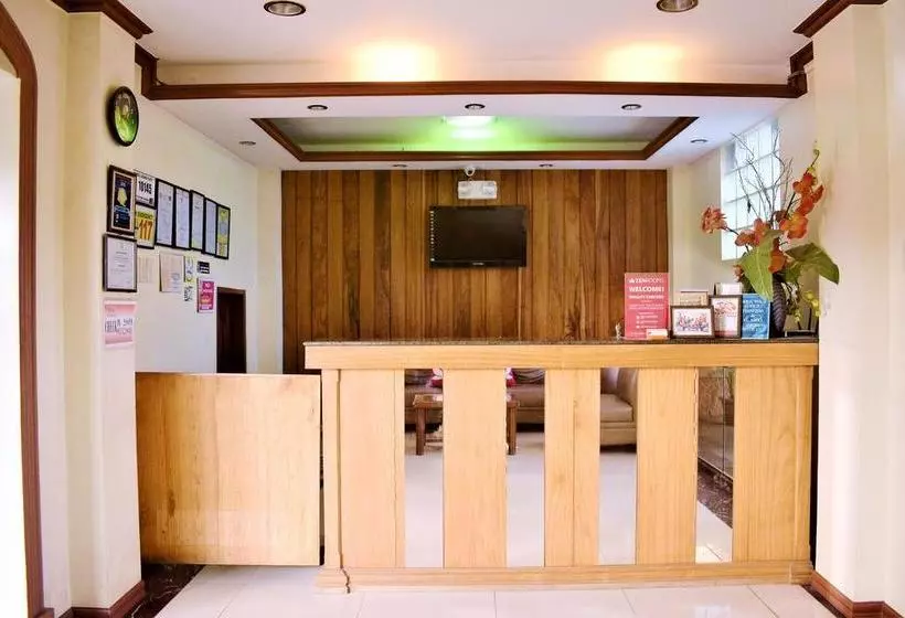 ホテル Zen Rooms Jilian Tourist Inn Palawan