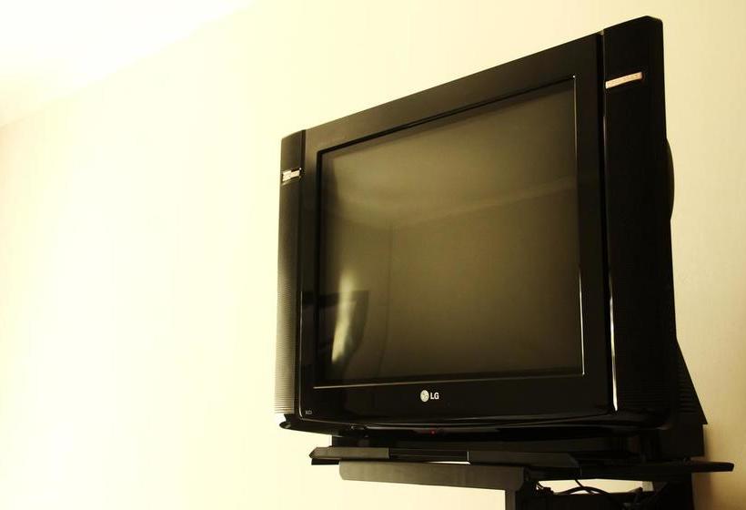 בית מלון כפרי Zen Rooms Sukajadi Sindang Sirna