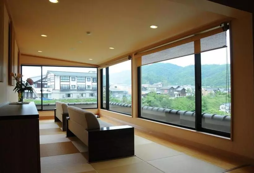 Ryokan Shihoukaku