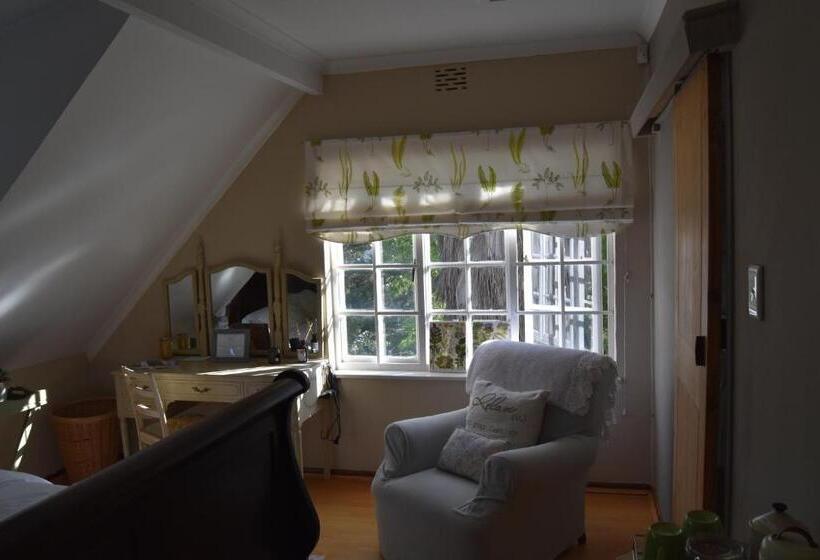 Almond Cottage Bed & Breakfast