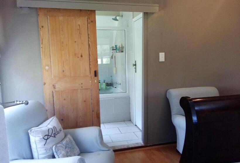 Almond Cottage Bed & Breakfast