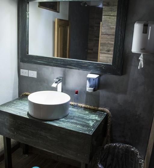 Caribbean Living Beach Club & Hostel