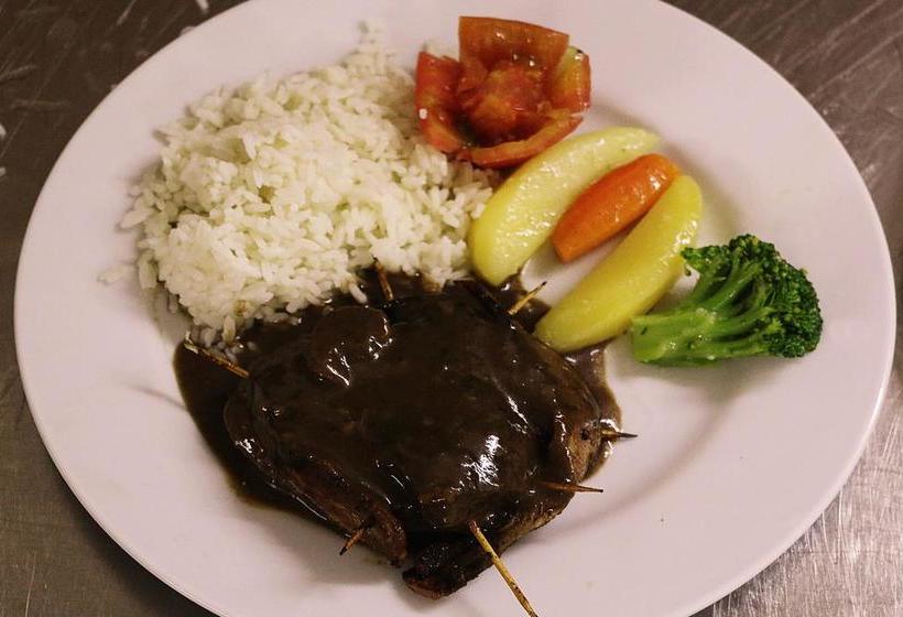 Caribbean Living Beach Club & Hostel