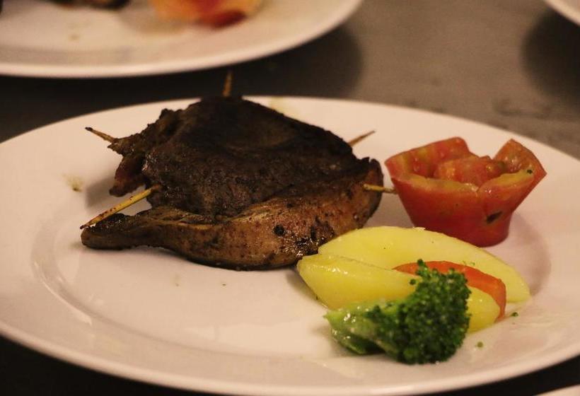 Caribbean Living Beach Club & Hostel