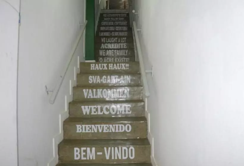 Hostel Vivacre