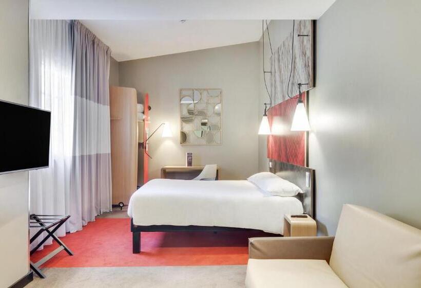 هتل Ibis Saint Germain En Laye Centre