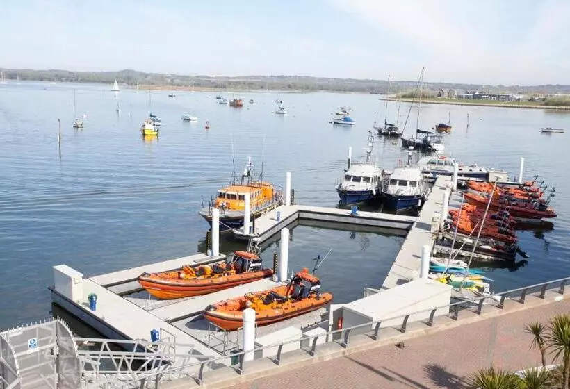 Hotel Rnli College