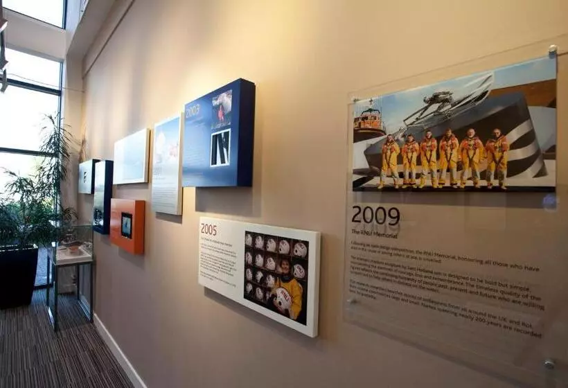 Hotel Rnli College
