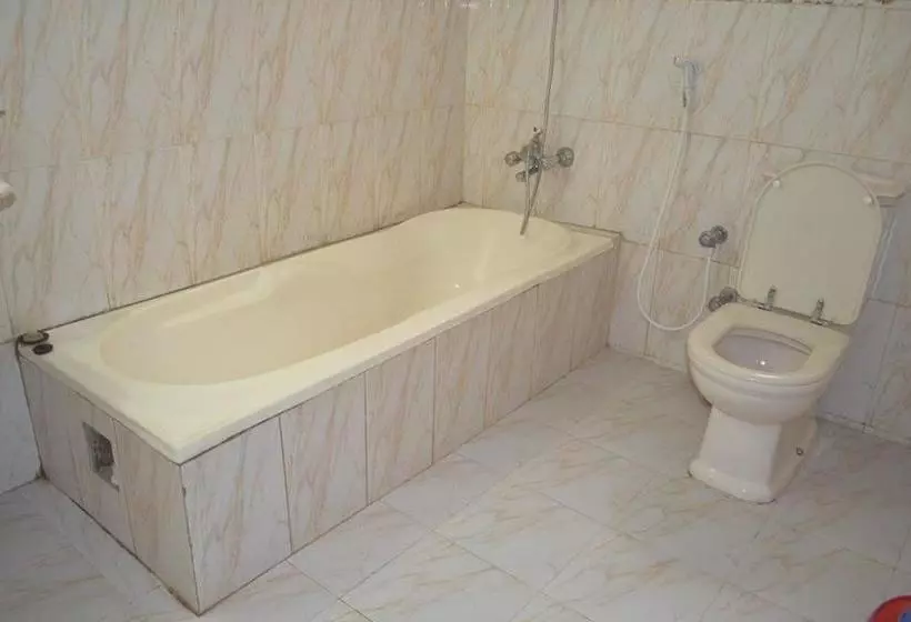 Hotelli Shams Plaza