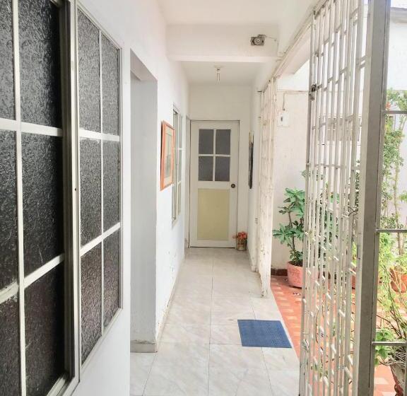 تختخواب و صبحانه Alojamiento Arte Y Salud