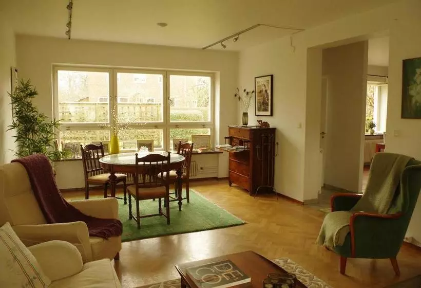 تختخواب و صبحانه Villa Pedell