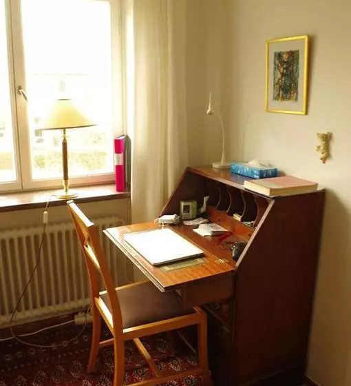 تختخواب و صبحانه Villa Pedell