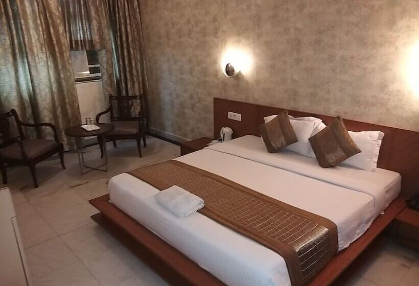 Hotel Chanson Grand Westend