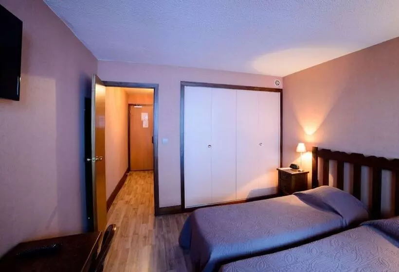 ホテル Hôtel Le Pourteilh