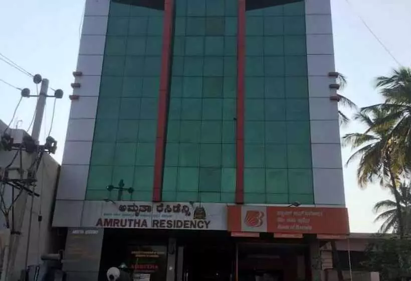 ホテル Iroomz Amrutha Residency