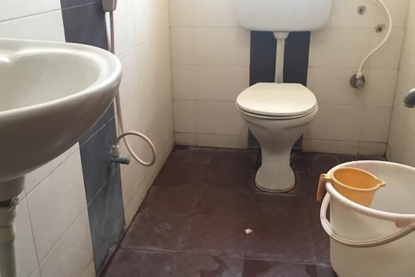 호텔 Iroomz Amrutha Residency