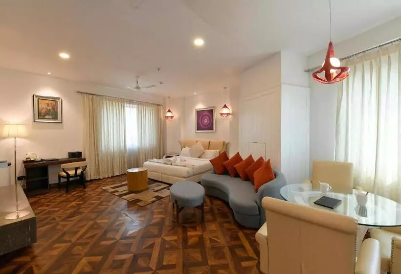Hotelli Pal Heights Mantra