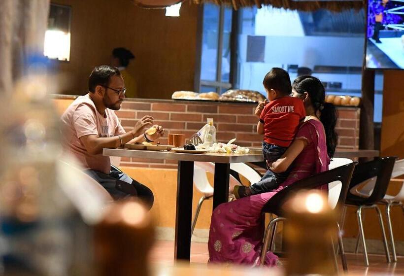 Hotel Pal Heights Mantra