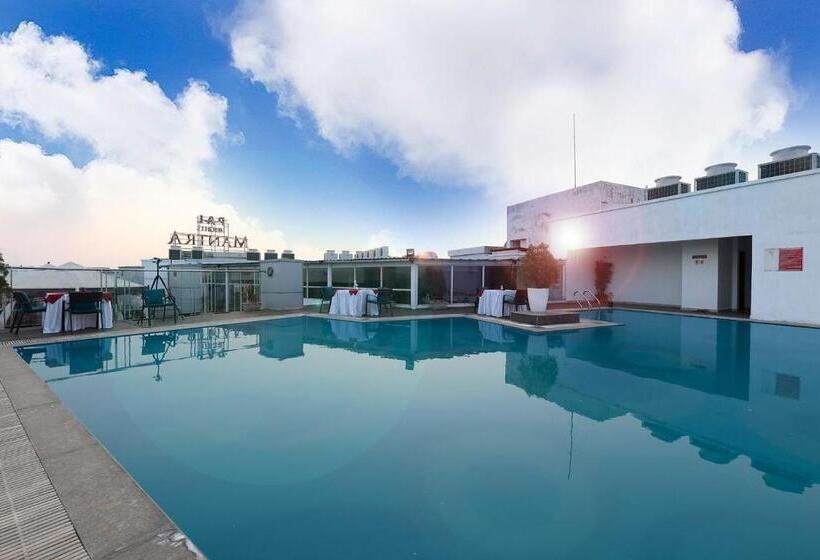 Hotel Pal Heights Mantra