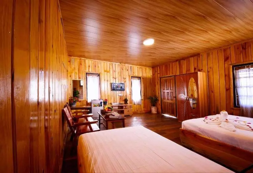 هتل Pine Land Oasis