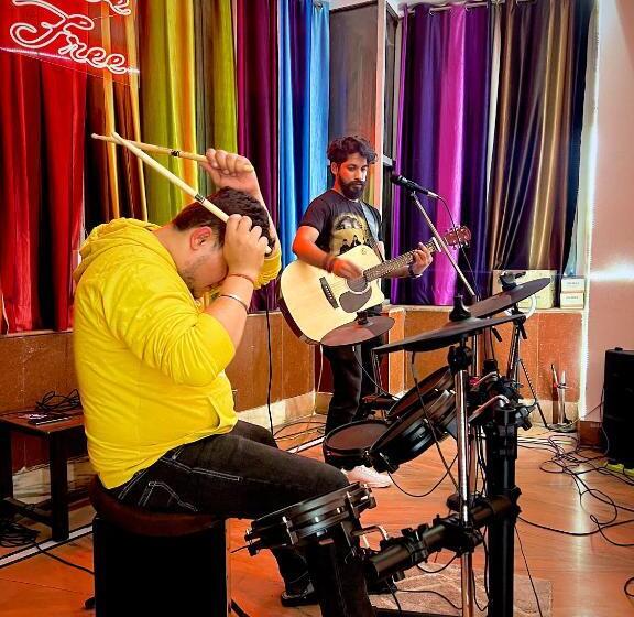 Live Free Hostel Rishikesh