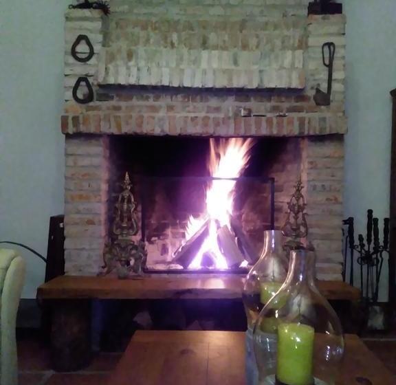 مبيت وإفطار Los Azahares