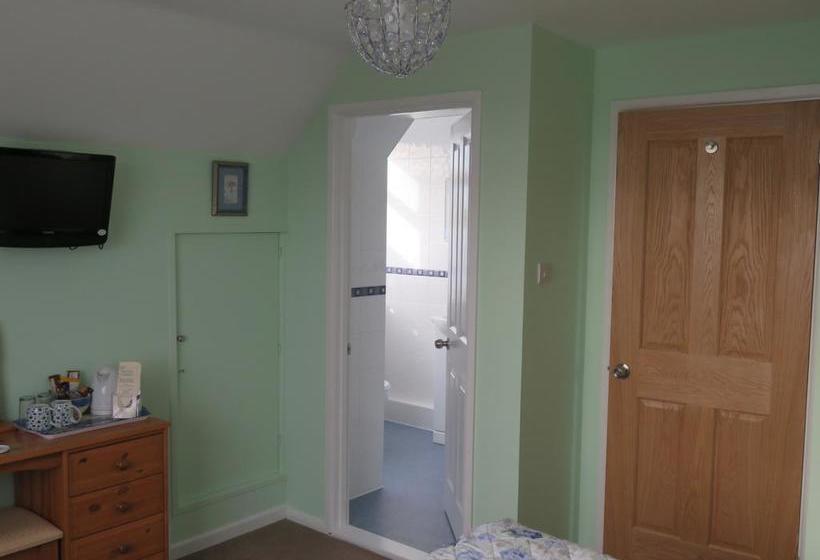 تختخواب و صبحانه Monterey Pines