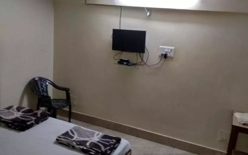 Hotelli Adarsh Lodge