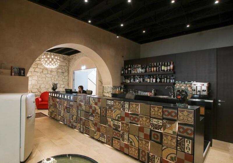 בית מלון כפרי Alba Palace